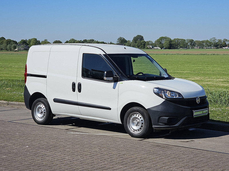Fiat Doblò CARGO 1.6 L1 NL-Auto Trekhaak - Small van: picture 5 Fiat Doblò CARGO 1.6 L1 NL-Auto Trekhaak - Small van: picture 5
