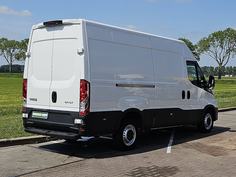 Iveco Daily 35S14 HI- MATIC L2H2 LED - Panel van: picture 3 Iveco Daily 35S14 HI- MATIC L2H2 LED - Panel van: picture 3