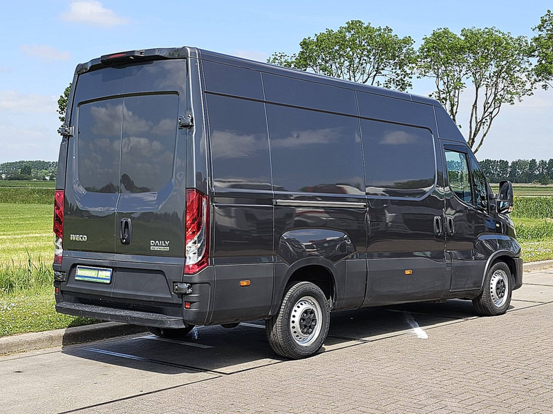 Iveco Daily 35S18 3.0 AUT. L2H2 LED - Panel van: picture 3 Iveco Daily 35S18 3.0 AUT. L2H2 LED - Panel van: picture 3