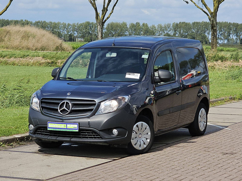 Mercedes-Benz Citan 109 CDI AC - Box van: picture 2 Mercedes-Benz Citan 109 CDI AC - Box van: picture 2