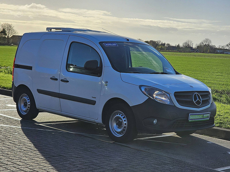Mercedes-Benz Citan 109 CDI Carrier Koelwagen! - Refrigerated van: picture 5 Mercedes-Benz Citan 109 CDI Carrier Koelwagen! - Refrigerated van: picture 5
