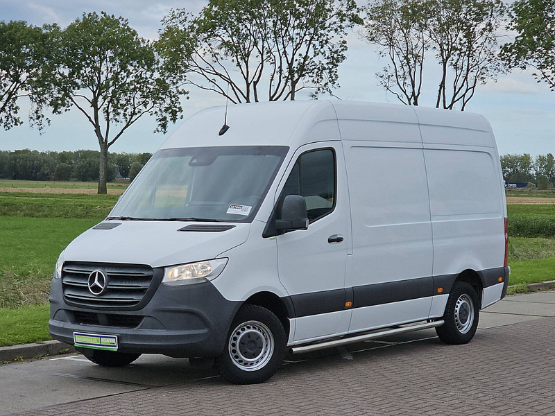 Mercedes-Benz Sprinter 311 L2H2 Wp-Inrichting ! - Panel van: picture 2 Mercedes-Benz Sprinter 311 L2H2 Wp-Inrichting ! - Panel van: picture 2