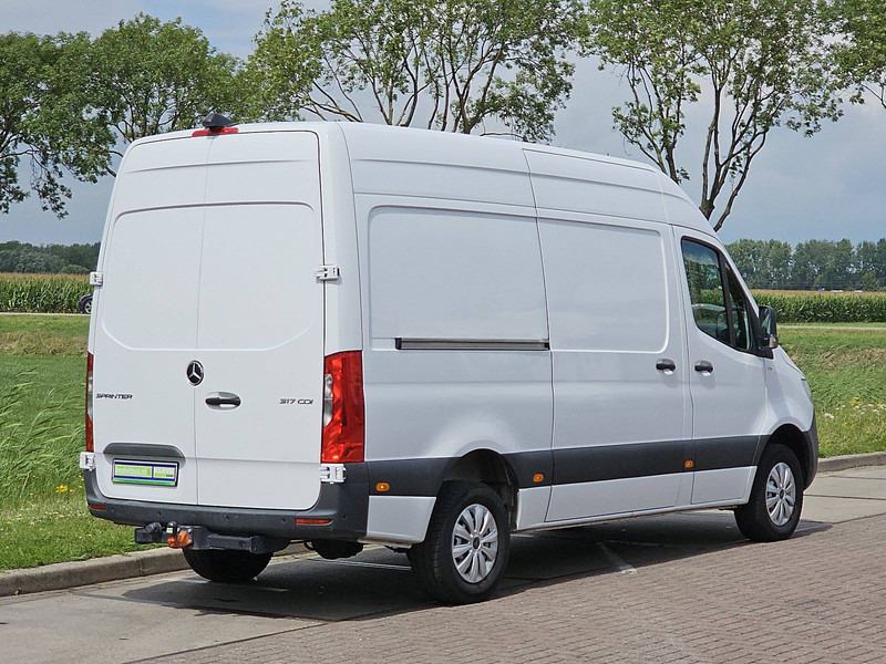 Mercedes-Benz Sprinter 317 L2H2 Mbux Airco - Panel van: picture 3 Mercedes-Benz Sprinter 317 L2H2 Mbux Airco - Panel van: picture 3