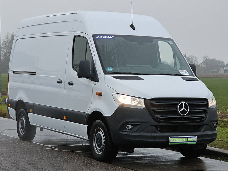 Mercedes-Benz Sprinter 317 L2H2 Mbux RWD Euro6! - Panel van: picture 5 Mercedes-Benz Sprinter 317 L2H2 Mbux RWD Euro6! - Panel van: picture 5