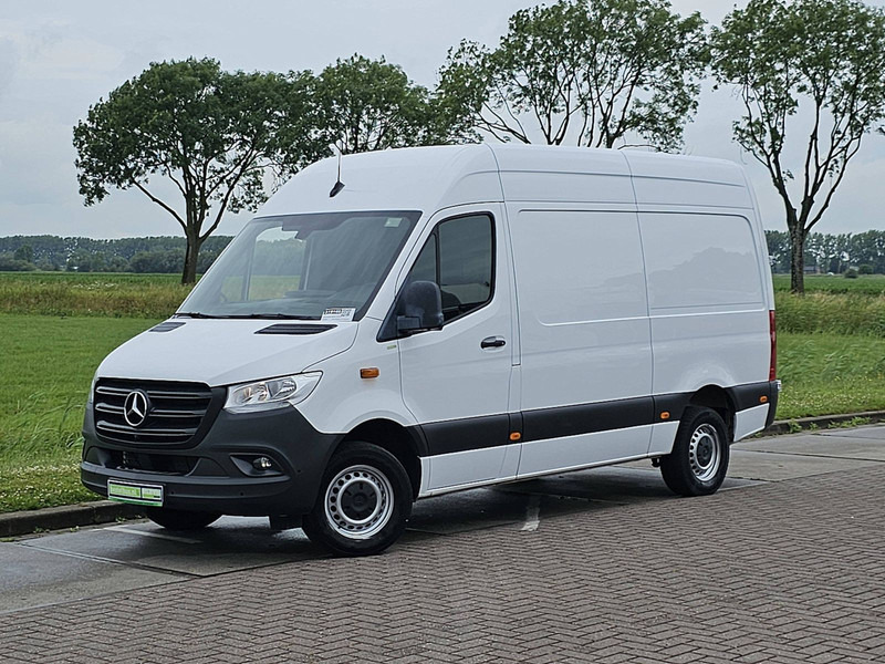 Mercedes-Benz Sprinter 317 L2H2 Navi 360 Camera - Panel van: picture 2 Mercedes-Benz Sprinter 317 L2H2 Navi 360 Camera - Panel van: picture 2