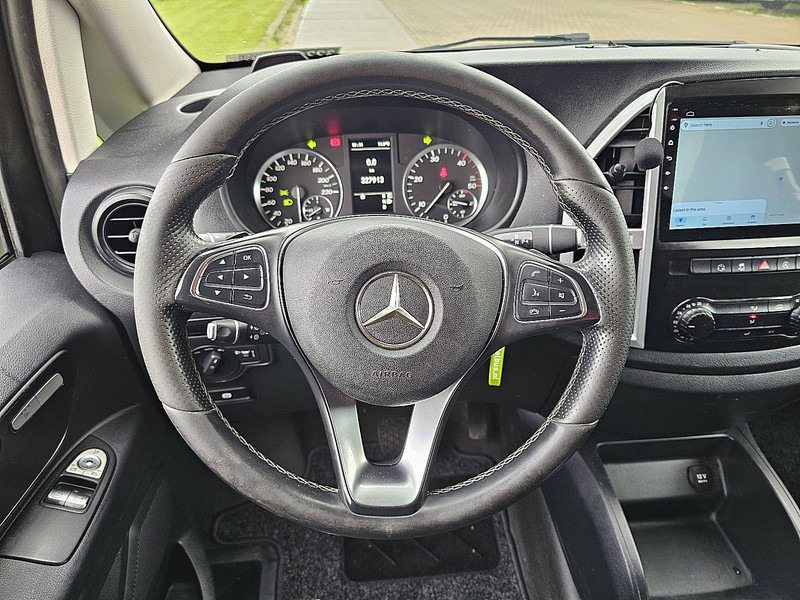 Small van Mercedes-Benz Vito: picture 12