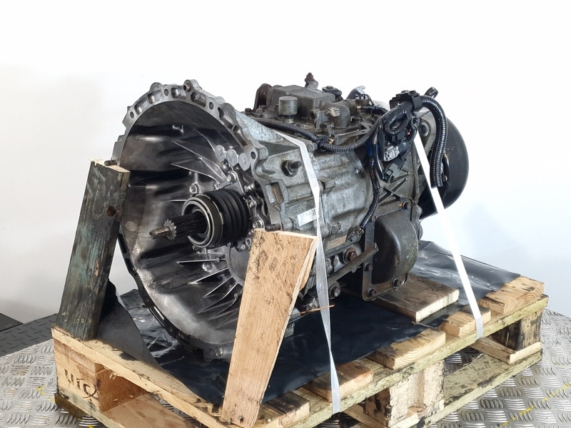Mitsubishi M038S5A025 Manual Gearbox - Gearbox: picture 1 Mitsubishi M038S5A025 Manual Gearbox - Gearbox: picture 1