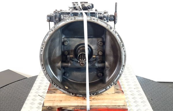 ZF 6S1600 Gearbox - Gearbox: picture 3 ZF 6S1600 Gearbox - Gearbox: picture 3
