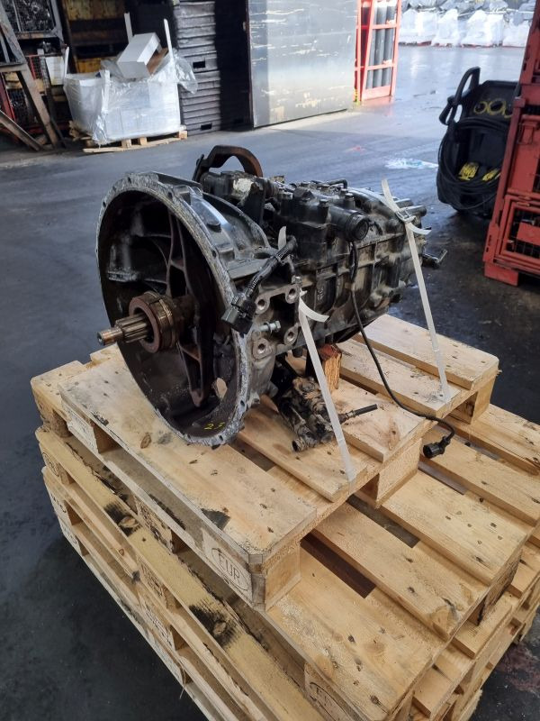 ZF 6S800TO - Gearbox: picture 5 ZF 6S800TO - Gearbox: picture 5