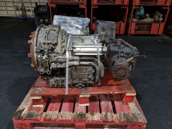 ZF Ecomat 5HP502C Gearbox - Gearbox: picture 3 ZF Ecomat 5HP502C Gearbox - Gearbox: picture 3