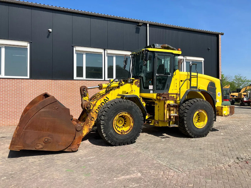 Hyundai HL960 - Wheel loader: picture 1 Hyundai HL960 - Wheel loader: picture 1