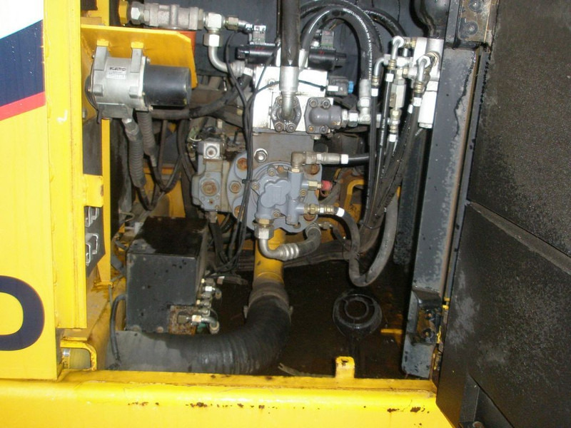 Kato HD512-3 - Crawler excavator: picture 5 Kato HD512-3 - Crawler excavator: picture 5