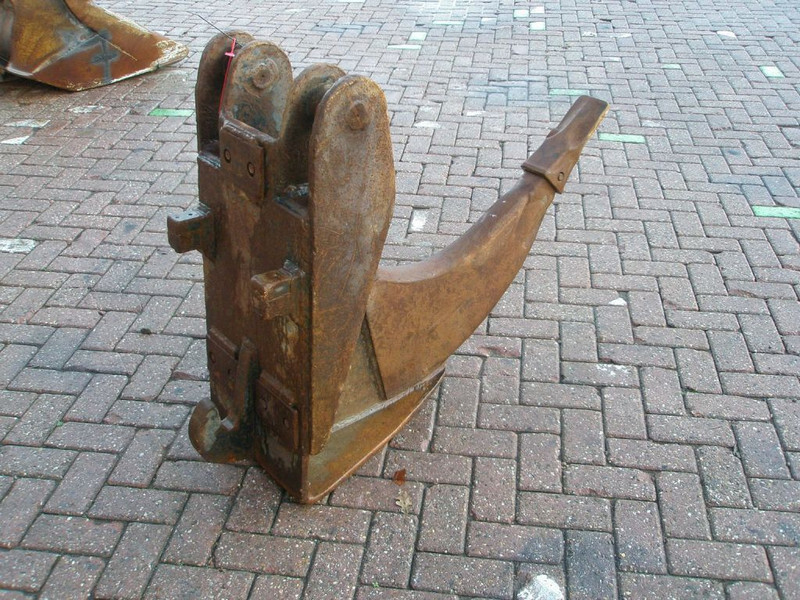 Volvo Ripper S3 Ripper S3 - Ripper for Construction machinery: picture 2 Volvo Ripper S3 Ripper S3 - Ripper for Construction machinery: picture 2