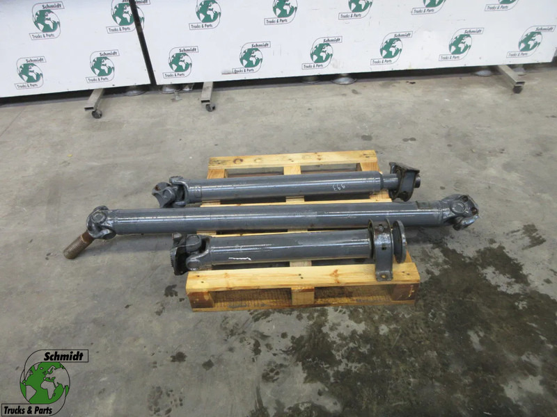 DAF 1700921//1708224 // L1=794/L2=2621/L3=1032 DAF LF 230 EURO 6 MODEL 2020 - Drive shaft for Truck: picture 1 DAF 1700921//1708224 // L1=794/L2=2621/L3=1032 DAF LF 230 EURO 6 MODEL 2020 - Drive shaft for Truck: picture 1
