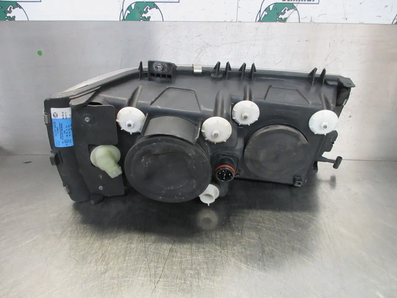 DAF 1743685 // 1743684 KOPLAMP DAF CF 75 EURO 5 R+L - Headlight for Truck: picture 3 DAF 1743685 // 1743684 KOPLAMP DAF CF 75 EURO 5 R+L - Headlight for Truck: picture 3