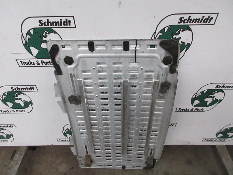 DAF 1940885 TRAANPLAAT MIDDENDEEL DAF XF 460 EURO 6 - Frame/ Chassis for Truck: picture 2 DAF 1940885 TRAANPLAAT MIDDENDEEL DAF XF 460 EURO 6 - Frame/ Chassis for Truck: picture 2