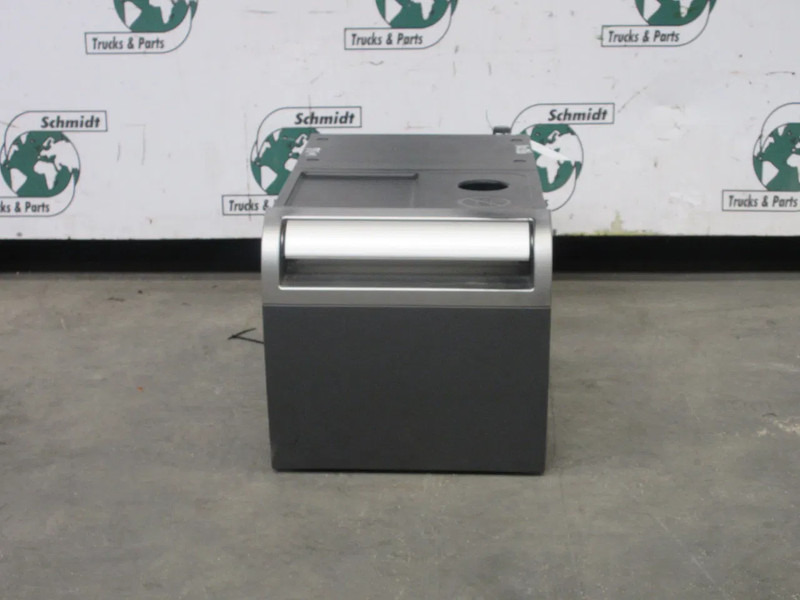 DAF 2019771 KOELKAST 40 LITER DAF XF 480 EURO 6 MODEL 2021 - Electrical system for Truck: picture 2 DAF 2019771 KOELKAST 40 LITER DAF XF 480 EURO 6 MODEL 2021 - Electrical system for Truck: picture 2