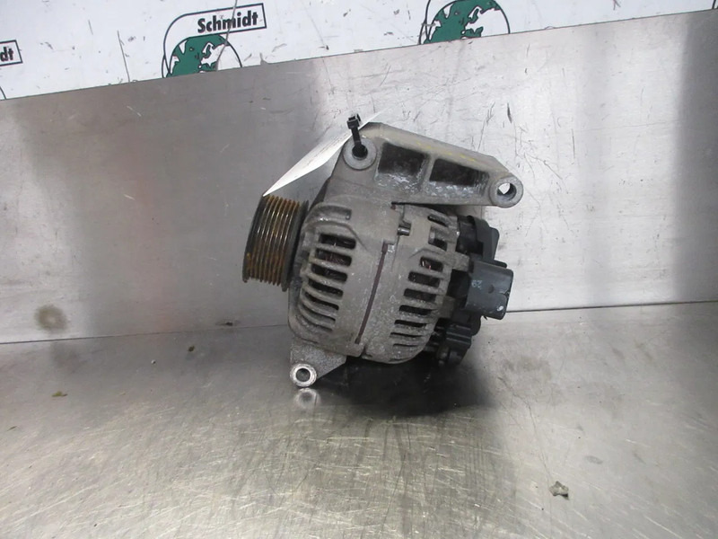 DAF 2022545 DYNAMO DAF XF CF NIEUWE EN GEBRUIK MODEL 2021 - Alternator for Truck: picture 3 DAF 2022545 DYNAMO DAF XF CF NIEUWE EN GEBRUIK MODEL 2021 - Alternator for Truck: picture 3