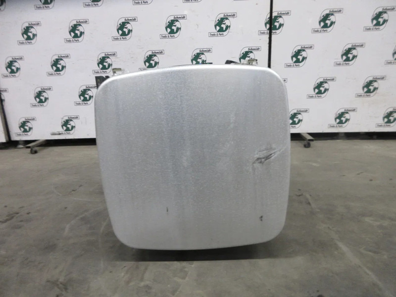 DAF 2041734 DIESELTANK 700 LITER DAF XF CF 480 EURO 6 MODEL 2020 - Fuel tank for Truck: picture 2 DAF 2041734 DIESELTANK 700 LITER DAF XF CF 480 EURO 6 MODEL 2020 - Fuel tank for Truck: picture 2