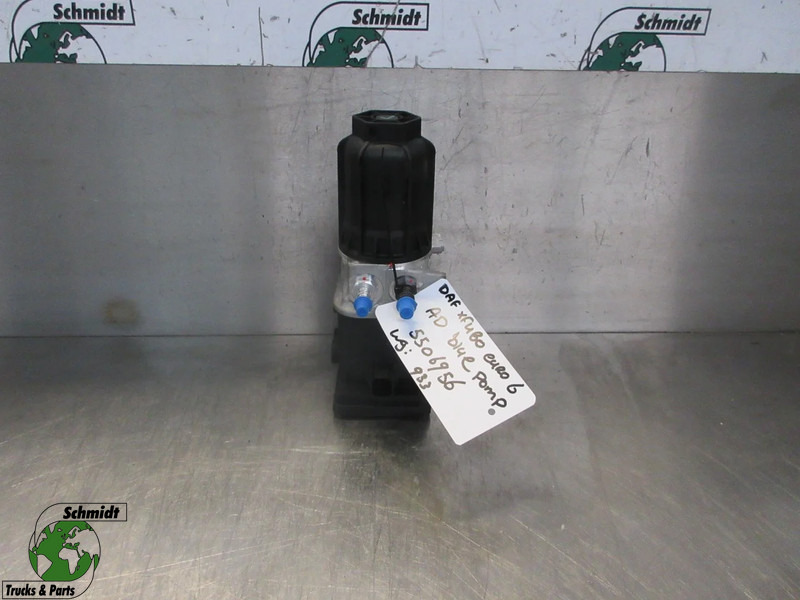 DAF 2208766 // 2115624 AD BLUE POMP DAF XF CF EURO 6 MODEL 2021 - Fuel system for Truck: picture 1 DAF 2208766 // 2115624 AD BLUE POMP DAF XF CF EURO 6 MODEL 2021 - Fuel system for Truck: picture 1