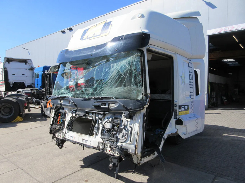 DAF DAF CF 440 CABINE VOOR ONDERDELEN DONOR MODEL 2016 - Cab and interior for Truck: picture 4 DAF DAF CF 440 CABINE VOOR ONDERDELEN DONOR MODEL 2016 - Cab and interior for Truck: picture 4
