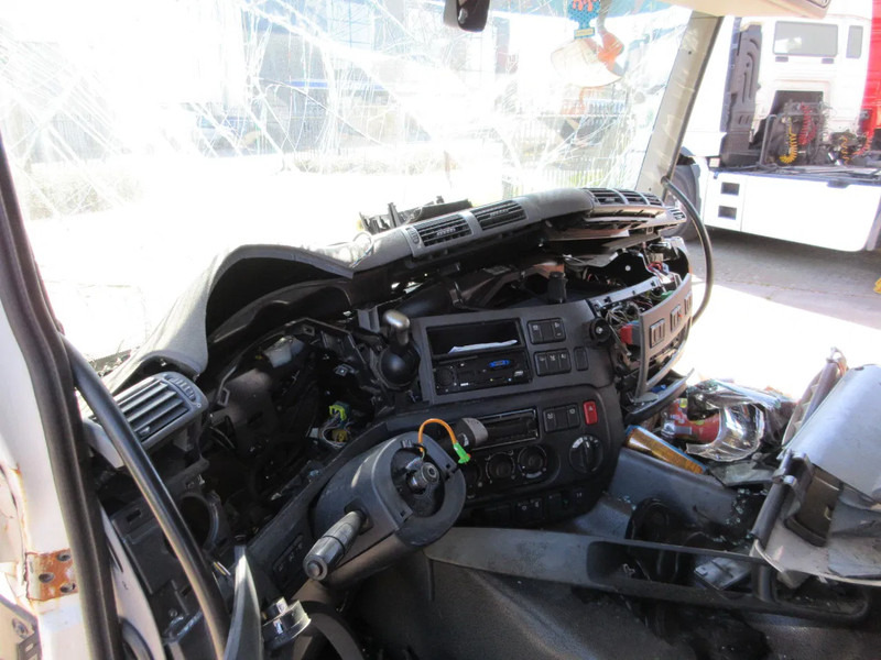 DAF DAF CF 440 CABINE VOOR ONDERDELEN DONOR MODEL 2016 - Cab and interior for Truck: picture 2 DAF DAF CF 440 CABINE VOOR ONDERDELEN DONOR MODEL 2016 - Cab and interior for Truck: picture 2