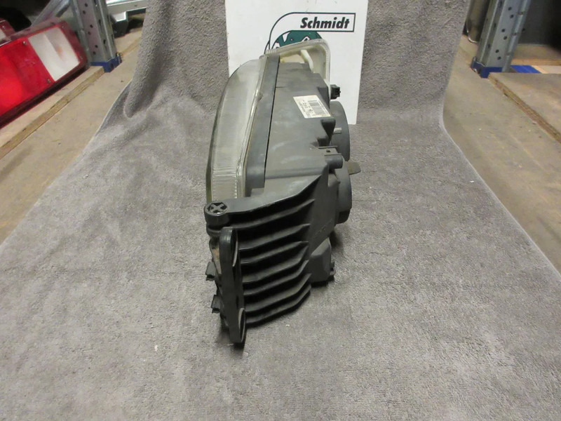 Iveco 504238496 KOPLAMP IVECO EURO 5 RECHTS - Headlight for Truck: picture 4 Iveco 504238496 KOPLAMP IVECO EURO 5 RECHTS - Headlight for Truck: picture 4