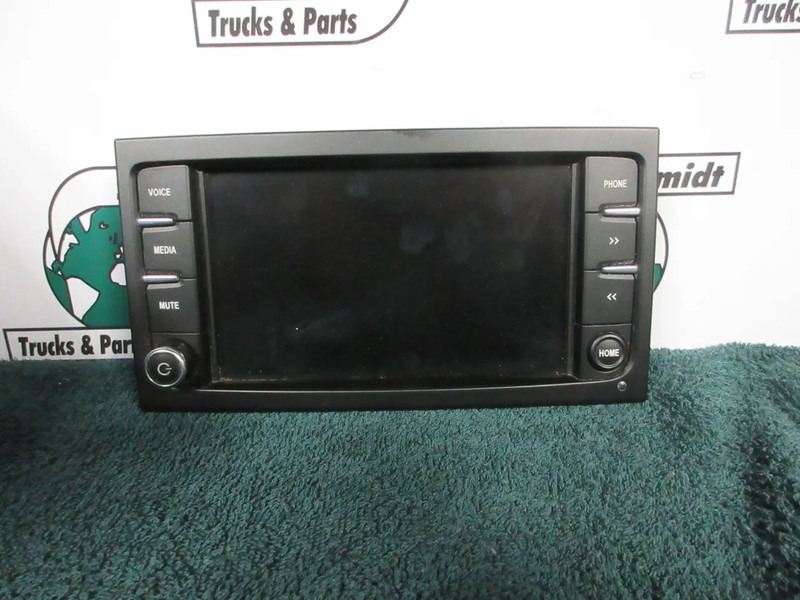 Iveco 5801677506 RADIO NAVIE IVECO HI WAY EURO 6 MODEL 2018 - Electrical system for Truck: picture 5 Iveco 5801677506 RADIO NAVIE IVECO HI WAY EURO 6 MODEL 2018 - Electrical system for Truck: picture 5