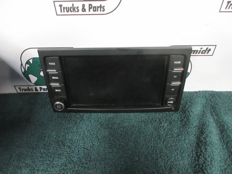 Iveco 5801677506 RADIO NAVIE IVECO HI WAY EURO 6 MODEL 2018 - Electrical system for Truck: picture 3 Iveco 5801677506 RADIO NAVIE IVECO HI WAY EURO 6 MODEL 2018 - Electrical system for Truck: picture 3