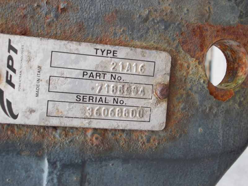 Iveco 7188084 Vooras IVECO EUROCARGO EURO 6 140E22 - Front axle for Truck: picture 5 Iveco 7188084 Vooras IVECO EUROCARGO EURO 6 140E22 - Front axle for Truck: picture 5