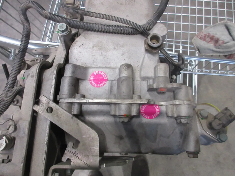 MAN 51.08100-7290 // 51.08100-7304 EGR BUIS COMPLEET MAN D2676LF52 EURO 6 - Engine and parts for Truck: picture 5 MAN 51.08100-7290 // 51.08100-7304 EGR BUIS COMPLEET MAN D2676LF52 EURO 6 - Engine and parts for Truck: picture 5