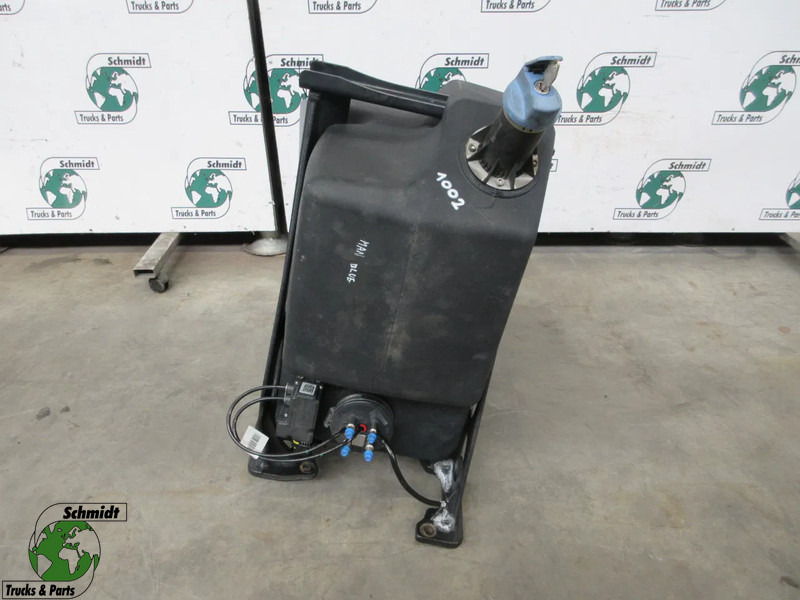 MAN 81.15402-5049 AD BLUE TANK MAN 18.420 EURO 6 - Fuel tank for Truck: picture 1 MAN 81.15402-5049 AD BLUE TANK MAN 18.420 EURO 6 - Fuel tank for Truck: picture 1