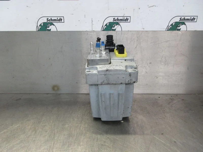 MAN 81.15403-6157 // 81.15403-6146 // 81.15403-6165 // 81.15403-6139 // 81.15403-6138 - Fuel system for Truck: picture 3 MAN 81.15403-6157 // 81.15403-6146 // 81.15403-6165 // 81.15403-6139 // 81.15403-6138 - Fuel system for Truck: picture 3