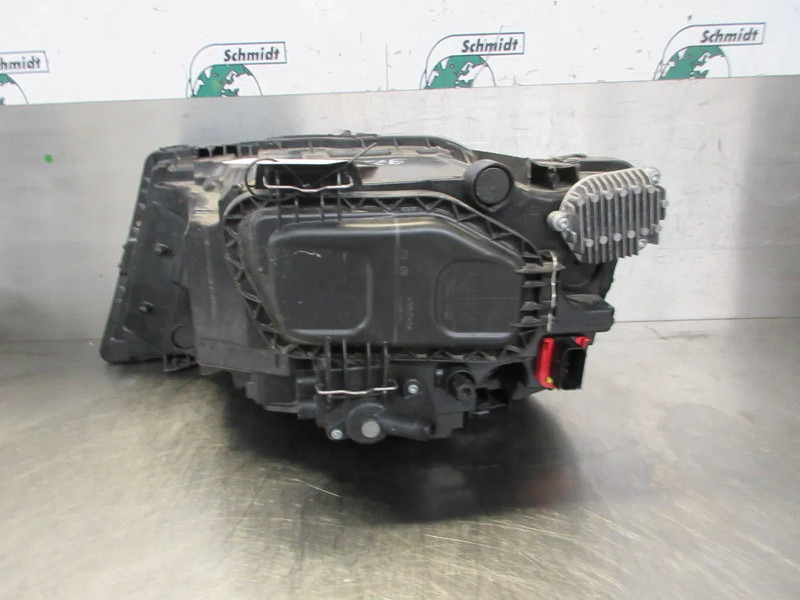 MAN 81.25101-6738 KOPLAMP RECHTS MAN 18.250 EURO 6 - Headlight for Truck: picture 3 MAN 81.25101-6738 KOPLAMP RECHTS MAN 18.250 EURO 6 - Headlight for Truck: picture 3