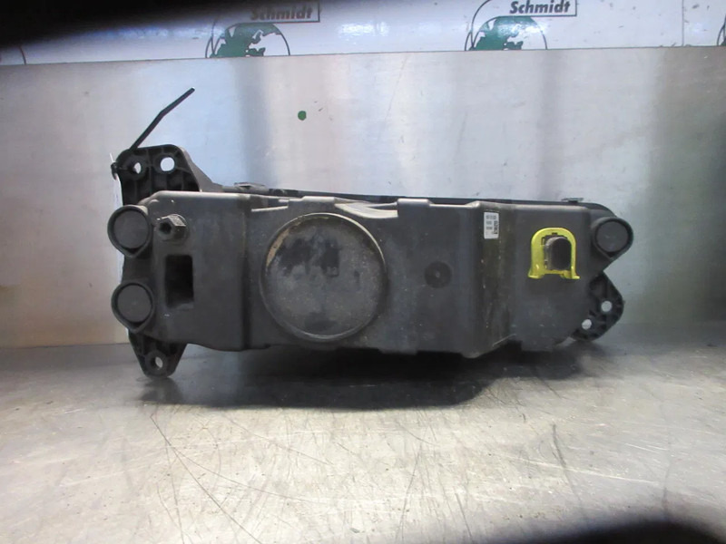 MAN 81.25204-0003 MISTLAMP MAN TGS TGX 18 470 EURO 6 LINKS - Fog light for Truck: picture 2 MAN 81.25204-0003 MISTLAMP MAN TGS TGX 18 470 EURO 6 LINKS - Fog light for Truck: picture 2