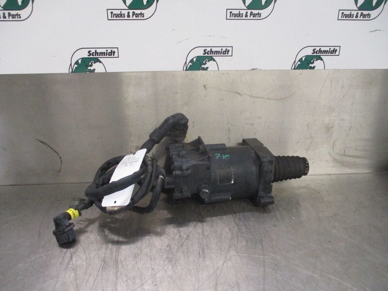 MAN 81.30716-6111 KOPELLINGS POMP MODULE MAN TGS TGX EURO 6 - Clutch and parts for Truck: picture 3 MAN 81.30716-6111 KOPELLINGS POMP MODULE MAN TGS TGX EURO 6 - Clutch and parts for Truck: picture 3