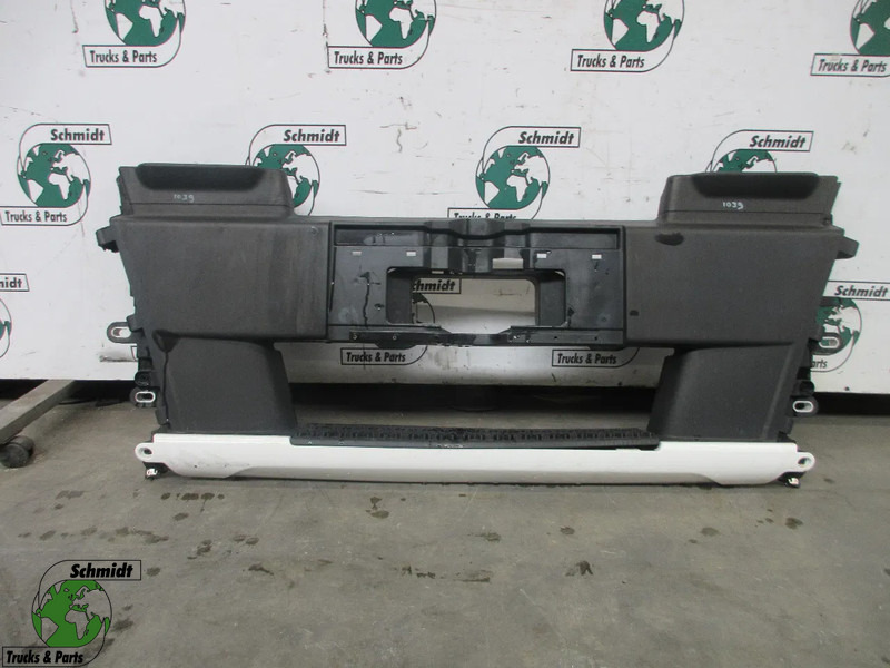 MAN 81.41610-5747 // 81.41610-5742 // 81.41610-6659 BUMPER DEEL TGM EURO 6 - Bumper for Truck: picture 1 MAN 81.41610-5747 // 81.41610-5742 // 81.41610-6659 BUMPER DEEL TGM EURO 6 - Bumper for Truck: picture 1