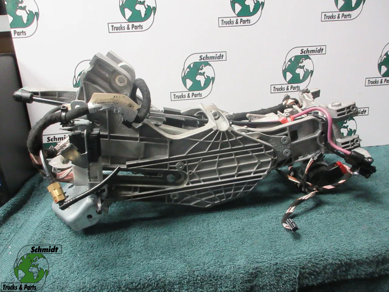 MAN 81.46113-6289 // 81.46433-6020 // 81.64633-6019 // STUURKOLOM MAN 18.510 EURO 6 - Steering column for Truck: picture 1 MAN 81.46113-6289 // 81.46433-6020 // 81.64633-6019 // STUURKOLOM MAN 18.510 EURO 6 - Steering column for Truck: picture 1