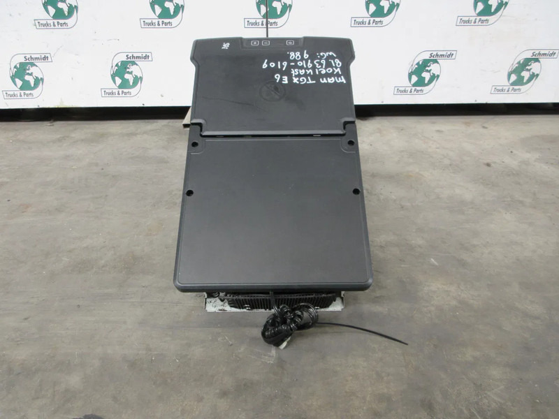 MAN 81.63910-6109 KOELKAST MAN TGX TGS MODEL 2020 - Electrical system for Truck: picture 3 MAN 81.63910-6109 KOELKAST MAN TGX TGS MODEL 2020 - Electrical system for Truck: picture 3