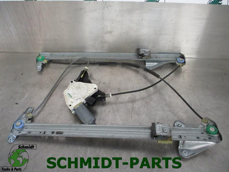 Mercedes-Benz A 960 720 12 46 Actros Mp4 Raammechaniek Rechts - Window lift motor for Truck: picture 1 Mercedes-Benz A 960 720 12 46 Actros Mp4 Raammechaniek Rechts - Window lift motor for Truck: picture 1