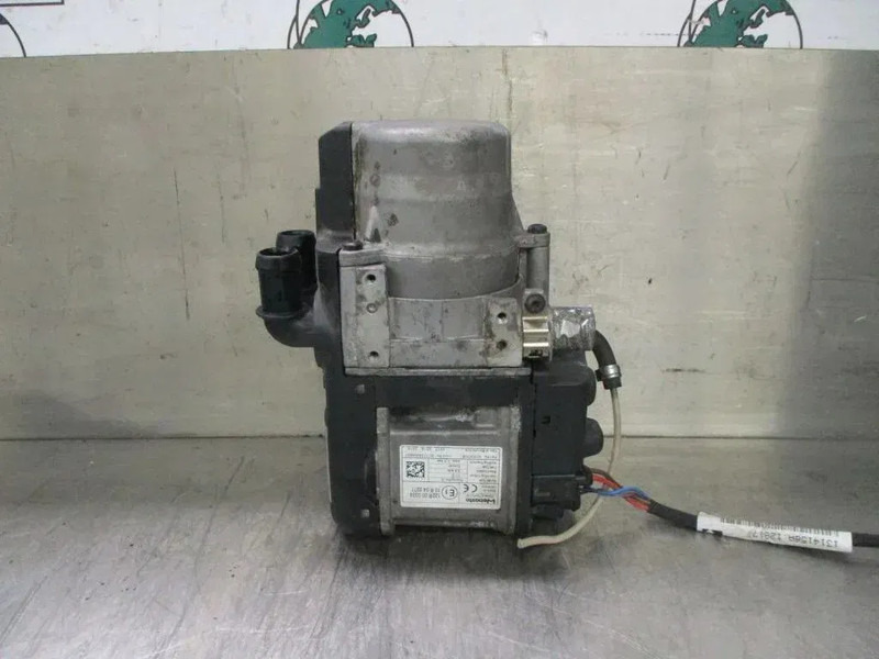Mercedes-Benz A 960 830 61 61 STANDKACHEL MERCEDES BENZ 1945 MP4 - Electrical system for Truck: picture 5 Mercedes-Benz A 960 830 61 61 STANDKACHEL MERCEDES BENZ 1945 MP4 - Electrical system for Truck: picture 5