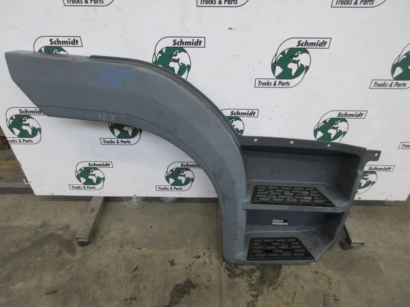Mercedes-Benz A 967 666 00 01 - L // A 967 666 01 01 -R // INSTAPKAST MERCEDES 1221 ATEGO - Cab and interior for Truck: picture 3 Mercedes-Benz A 967 666 00 01 - L // A 967 666 01 01 -R // INSTAPKAST MERCEDES 1221 ATEGO - Cab and interior for Truck: picture 3