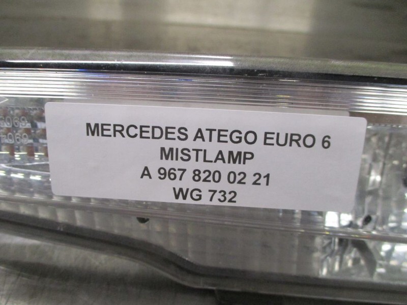 Mercedes-Benz ATEGO A 967 820 02 21 MISTLAMP EURO 6 - Fog light: picture 2 Mercedes-Benz ATEGO A 967 820 02 21 MISTLAMP EURO 6 - Fog light: picture 2