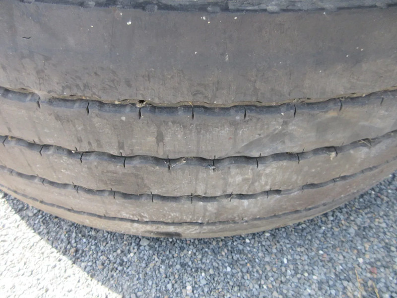 Michelin 385/65R 22.5 VOOR BANDEN M+S MET ALCOA WIELEN 50% PROFILE - Tire for Truck: picture 3 Michelin 385/65R 22.5 VOOR BANDEN M+S MET ALCOA WIELEN 50% PROFILE - Tire for Truck: picture 3