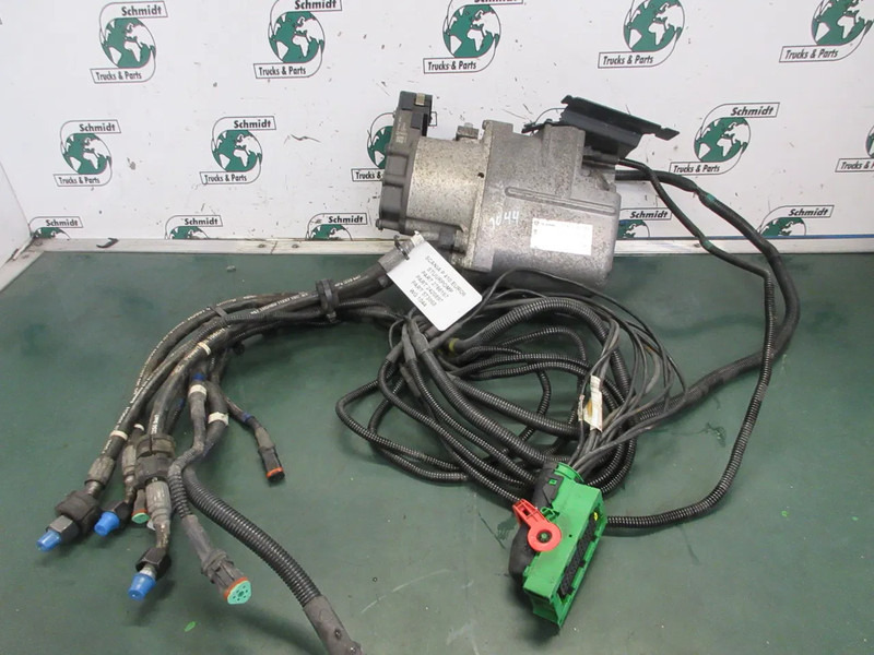 Scania 2786167 // 2420897 // 573068 STUURPOMP SCANIA P410 NGS MODEL 2022 - Steering pump for Truck: picture 2 Scania 2786167 // 2420897 // 573068 STUURPOMP SCANIA P410 NGS MODEL 2022 - Steering pump for Truck: picture 2