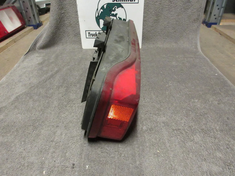 Volvo 21063891 ACHTERLAMP VOLVO FH SERIE RECHTS EURO 5 - Tail light for Truck: picture 2 Volvo 21063891 ACHTERLAMP VOLVO FH SERIE RECHTS EURO 5 - Tail light for Truck: picture 2