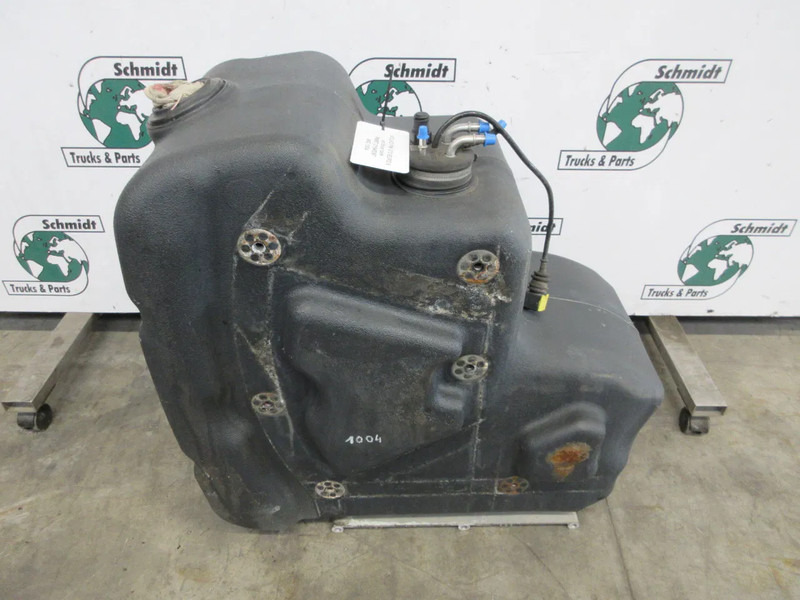 Volvo 21645367 AD BLUE TANK VOLVO FM 370 EURO 6 MODEL 2018 - Fuel tank for Truck: picture 2 Volvo 21645367 AD BLUE TANK VOLVO FM 370 EURO 6 MODEL 2018 - Fuel tank for Truck: picture 2
