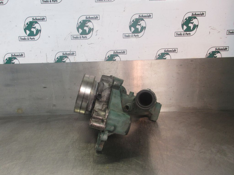 Volvo 21814036 KOELPOMP FH 460 EURO 6 - Coolant pump for Truck: picture 2 Volvo 21814036 KOELPOMP FH 460 EURO 6 - Coolant pump for Truck: picture 2