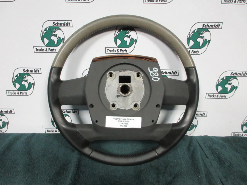 Volvo 21963483 STUURWIEL VOLVO FH 460 EURO 6 MODEL 2018 - Steering wheel for Truck: picture 2 Volvo 21963483 STUURWIEL VOLVO FH 460 EURO 6 MODEL 2018 - Steering wheel for Truck: picture 2