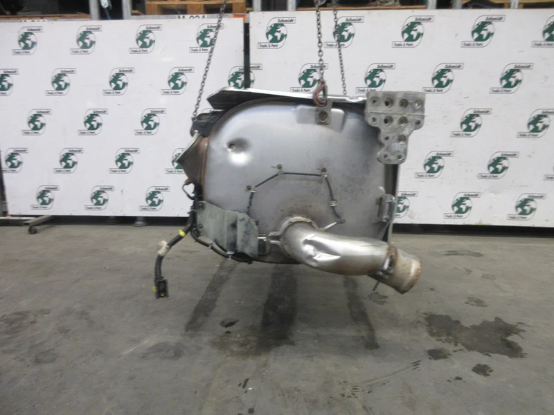 Volvo 23105924 KATALYSATOR VOLVO FM 330 NIEUWE MODEL 2023 - Catalytic converter for Truck: picture 3 Volvo 23105924 KATALYSATOR VOLVO FM 330 NIEUWE MODEL 2023 - Catalytic converter for Truck: picture 3